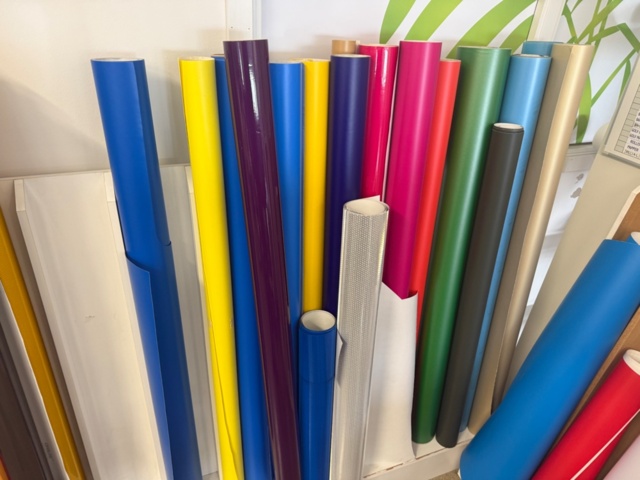 1554211-9 Lot of vinyl rolls