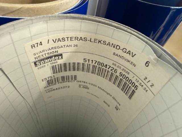 1554211-10 Lot of vinyl rolls