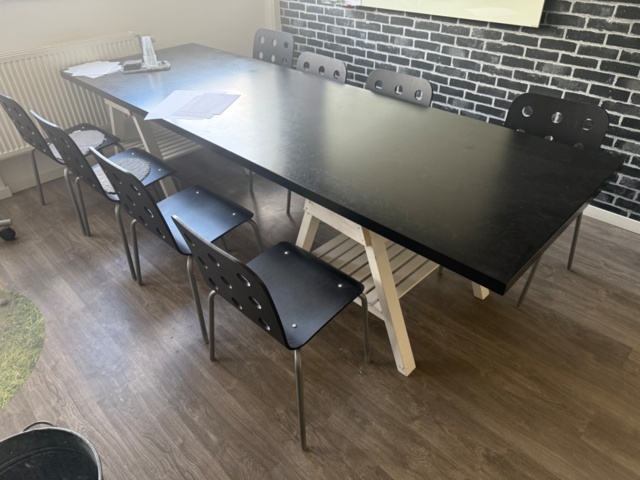 1554213-2 Office furniture