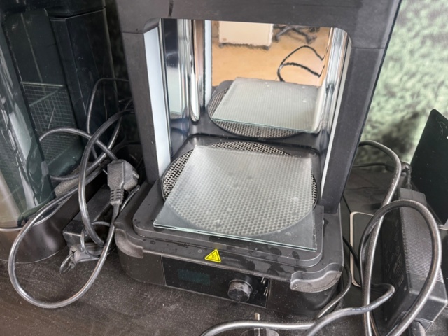 1554216-10 3D Printer Formlabs with accessories