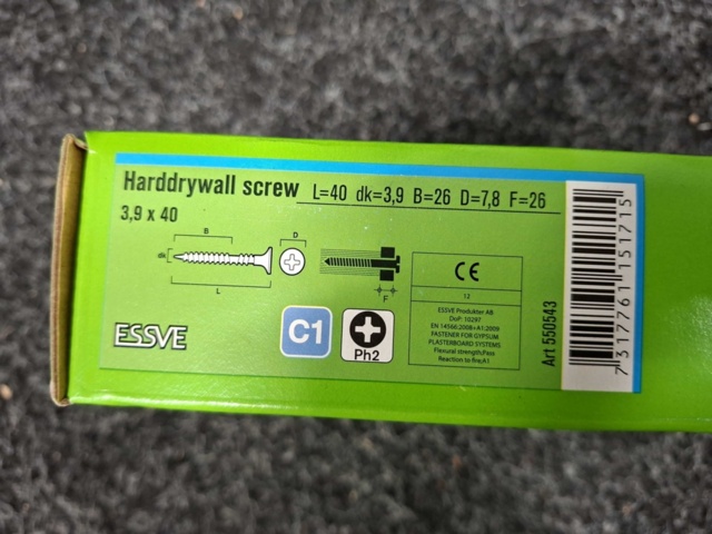 1554301-4 6000 pcs Hard plaster screw banded 3.9x40mm, Essve