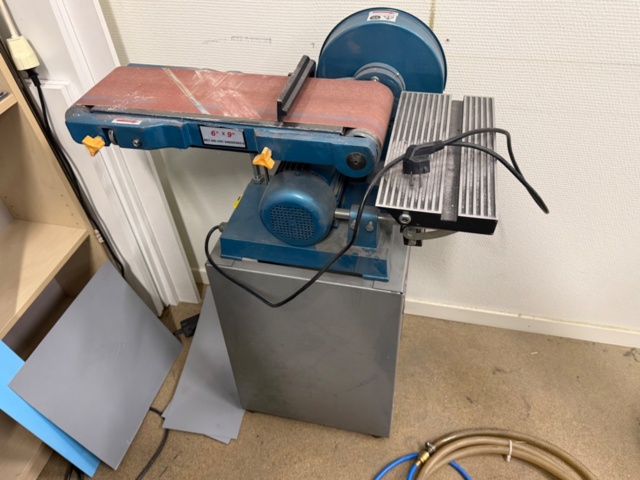 1554372-1 Belt sander
