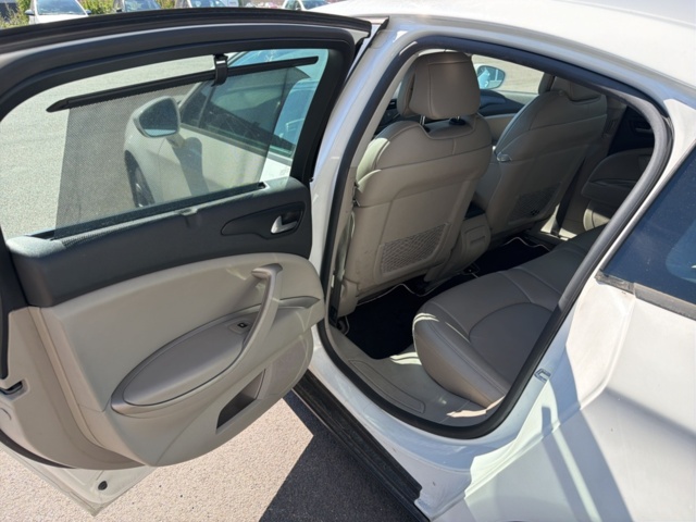 1357561-14 Citroën C5 Sedan 2.0 HDiF  Automatisk, 136hk -2009