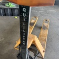1405949-6 Pallet truck