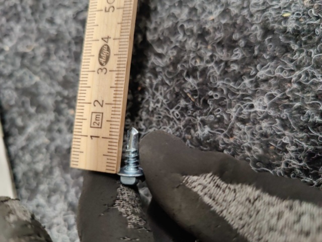 1552200-5 5000 st Självborrande sexkantsskruv 10x1/2"