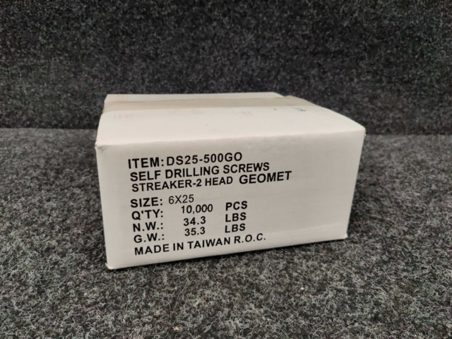 1552221-2 10.000 st Självborrande skruv 4.0x25mm