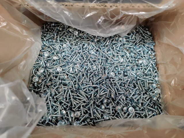 1552264-4 10.000 st Montageskruv 4.2x19mm zink