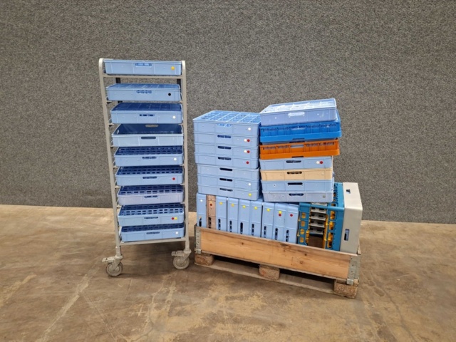 1554563-1 Dishwashing trolley & dishwashing trays