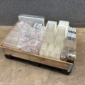 1554585-1 Plastkantiner, matlådor, plastkannor m.m.