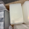 1554585-14 Plastkantiner, matlådor, plastkannor m.m.