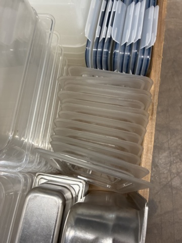 1554585-15 Plastkantiner, matlådor, plastkannor m.m.