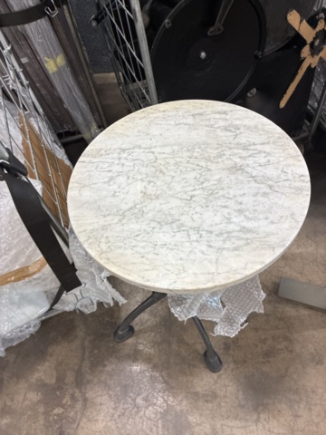 1554588-5 Lot with restaurant furniture