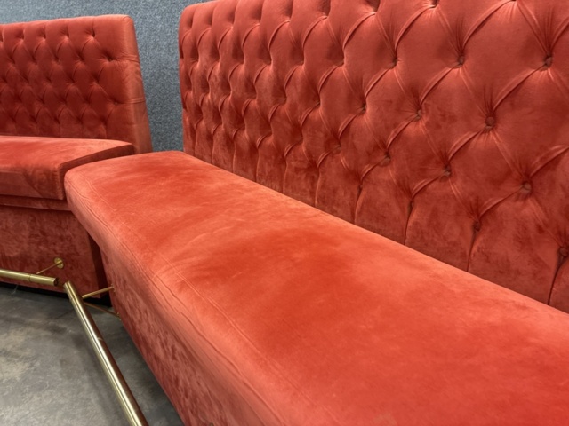 1554600-17 Restaurant sofas with gold-plated footrests
