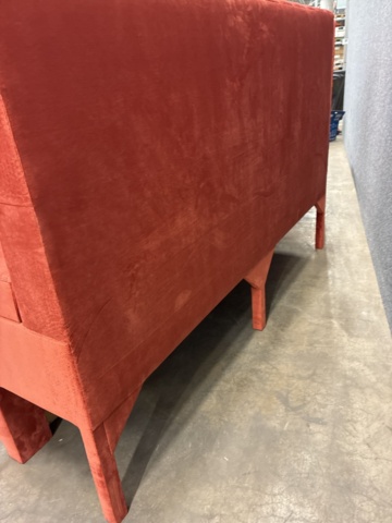 1554600-23 Restaurant sofas with gold-plated footrests