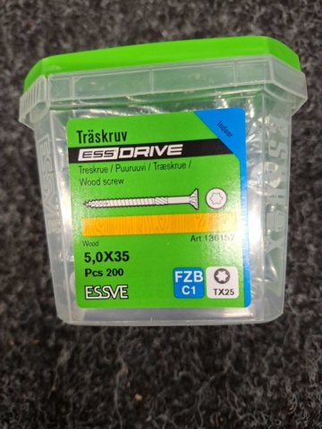 1554658-12 15 pcs Packs Wood Screws 5.0x30, 5.0x35 & 5.0x25mm, Essve