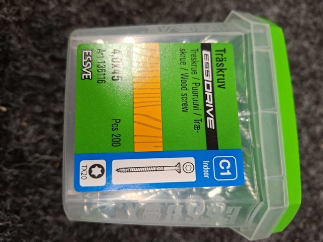 1554660-7 16 pcs Packs Wood Screw 4.0x45mm, Essve