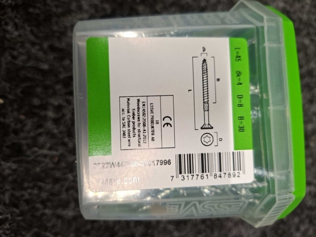 1554660-8 16 pcs Packs Wood Screw 4.0x45mm, Essve