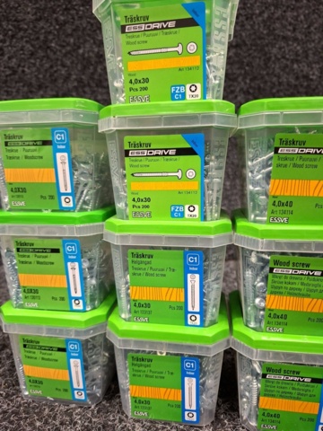 1554662-3 17 pcs Packs Wood Screws, Essve