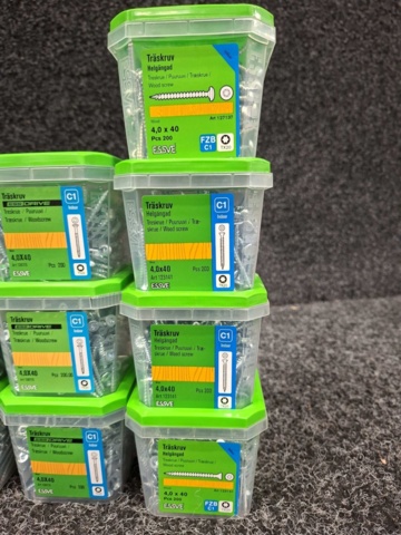 1554662-5 17 pcs Packs Wood Screws, Essve