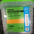 1554662-6 17 pcs Packs Wood Screws, Essve
