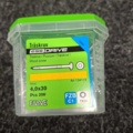 1554662-8 17 pcs Packs Wood Screws, Essve