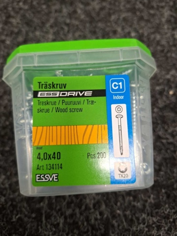 1554662-12 17 pcs Packs Wood Screws, Essve
