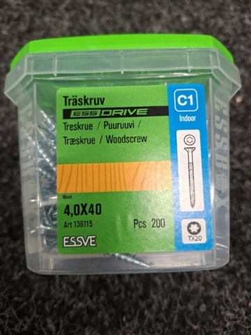 1554662-14 17 pcs Packs Wood Screws, Essve