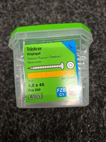 1554662-16 17 pcs Packs Wood Screws, Essve