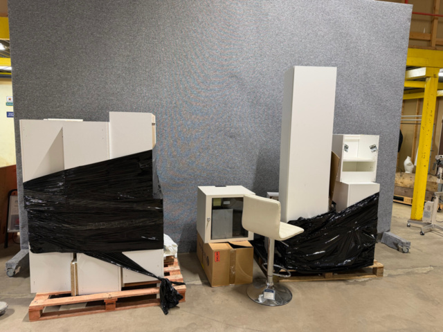 1552345-1 Collection of various cabinets