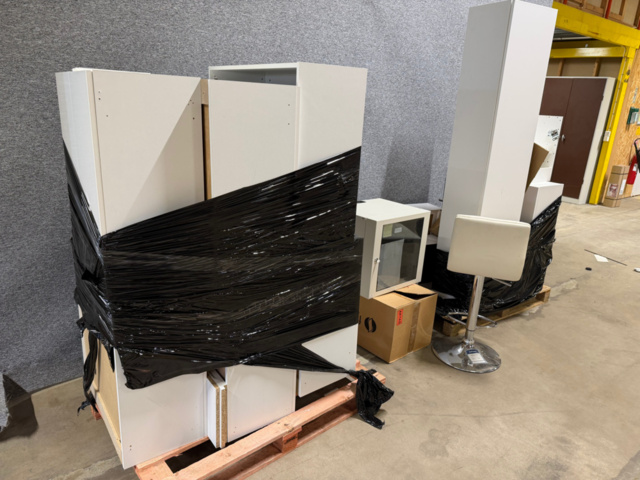 1552345-2 Collection of various cabinets