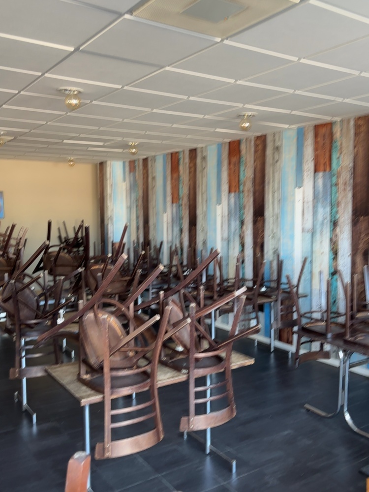 1548929-1 Restaurant furniture - Tables, chairs, etc.