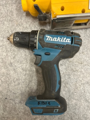 1436425-6 Collection of various tools and accessories