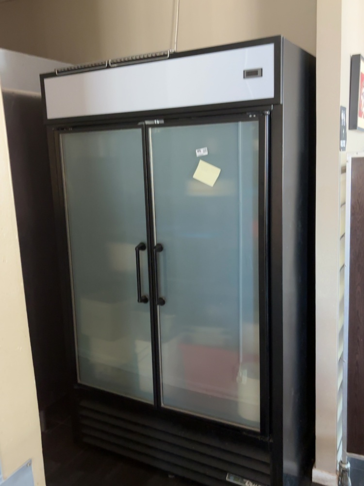 1548931-1 Refrigerator - True
