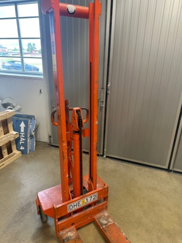 1554425-3 Stacker Kentruck HL 1500