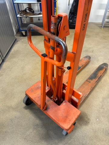 1554425-2 Stacker Kentruck HL 1500