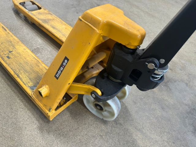 1554427-4 Pallet lifter Intra