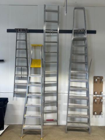 1555000-1 Ladders 4pcs