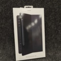 1555012-2 Tangentbordfodral Samsung Galaxy Tab S10 Lite/FE och S9/FE Slim svart