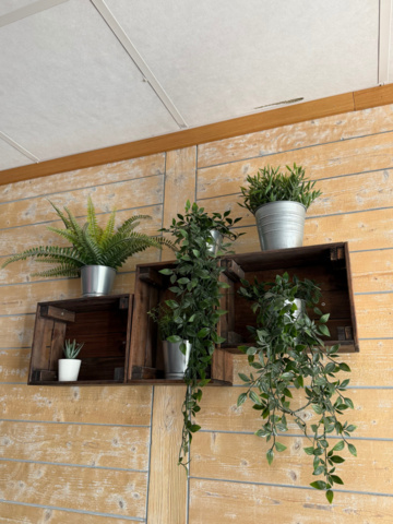 1516182-1 Various interior details