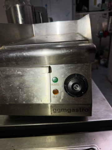 1516195-4 Stekbord, matberedare, vattenkokare och riskokare