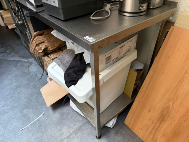 1516196-3 Kitchen counter