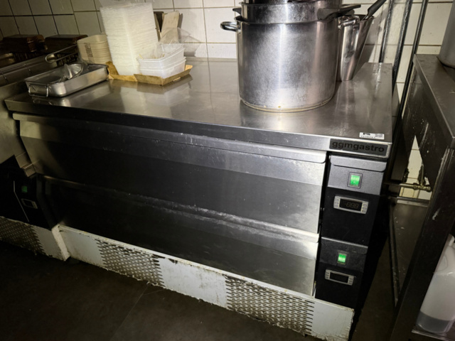 1516201-1 Kylbänk - GGM Gastro