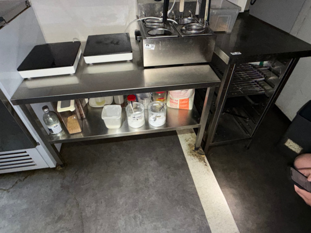 Köksbänkar 2 st