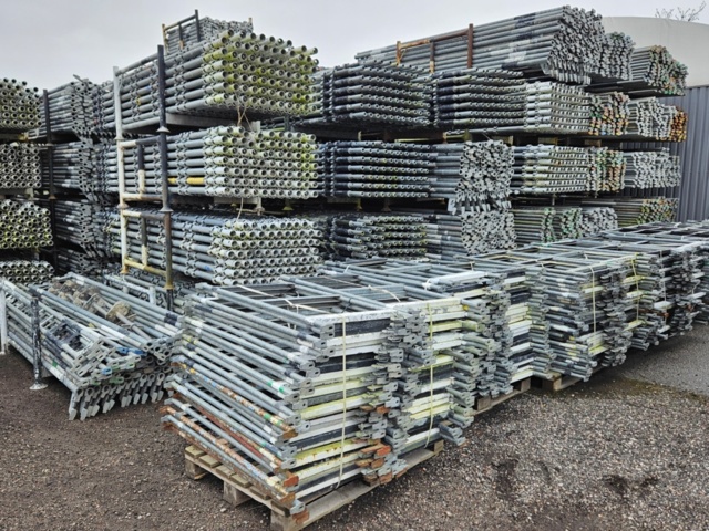 1368401-9 Scaffolding HAKI approx. 3,000 sq m