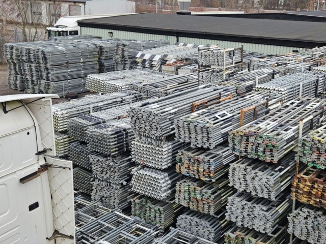 1368401-17 Scaffolding HAKI approx. 3,000 sq m
