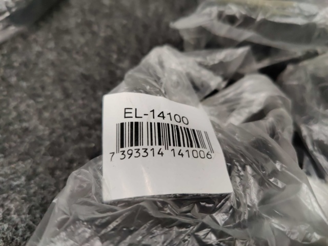 1555368-48 Assortment of work clothes etc.