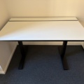 1555373-1 Elektriskt höj och sänkbara skrivbord, ståbord