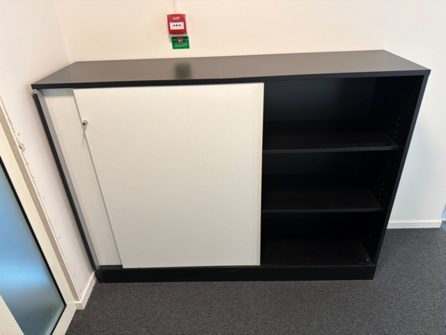 1555379-6 SA möbler förvaringsskåp, 2 st