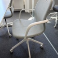 1555385-3 Bord med stolar, 4 st och lampa