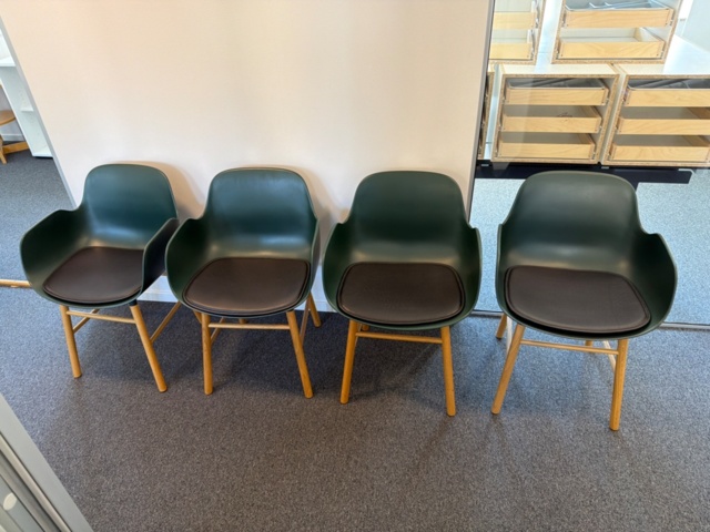 1555372-1 Normann Copenhagen stolar, 4 st